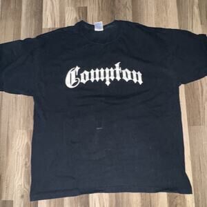 Vintage Compton Spell Out T-Shirt Black XL 23x27 Old English